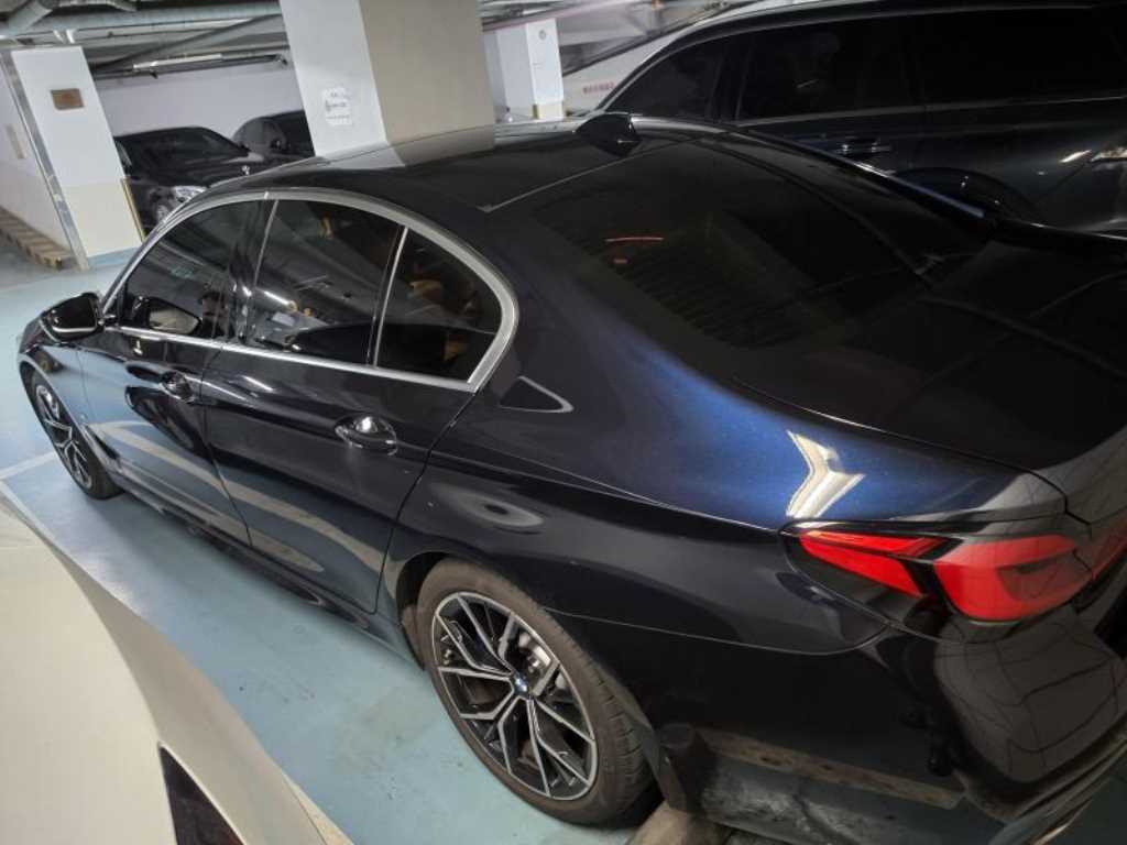 BMW 5 Series - Vista 3