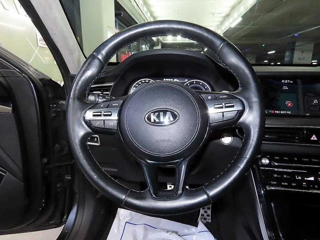 KIA K7 - Vista 8