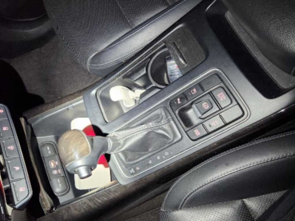 KIA Sorento - Vista 7