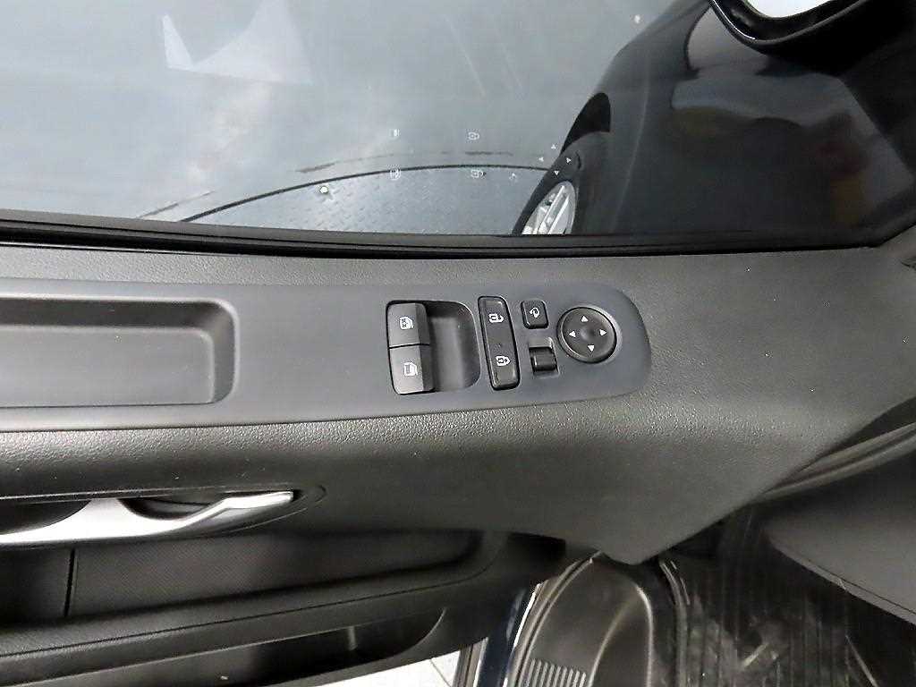 HYUNDAI Staria - Vista 11
