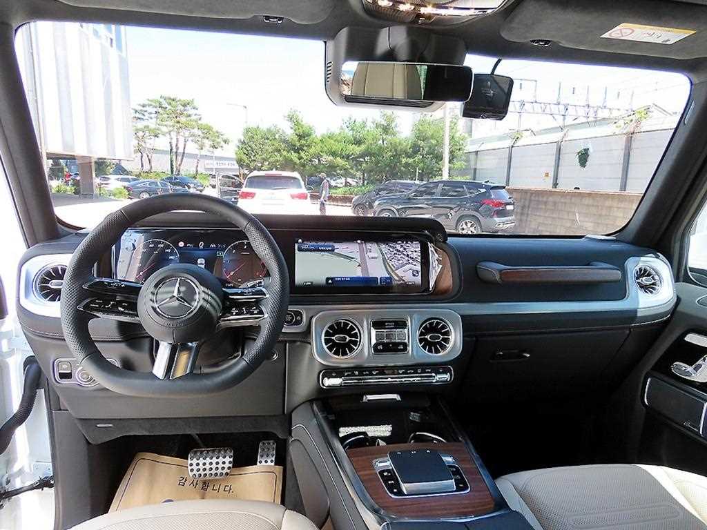 Mercedes Benz G Class (G Wagen) - Vista 7