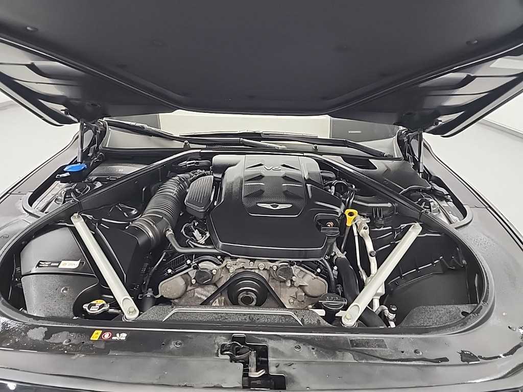 Genesis G90 - Vista 5