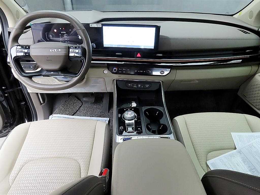 KIA Carnival - Vista 7