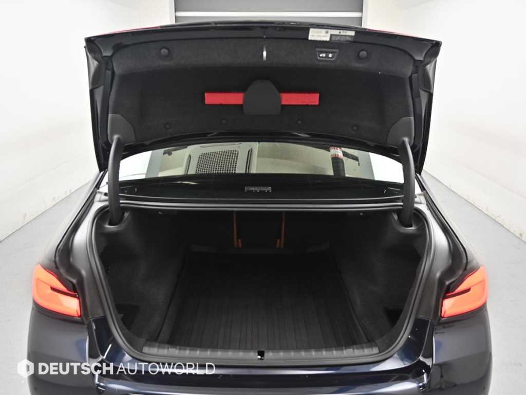 BMW 5 Series 2021 Negro - Importación desde Corea - HF Imports Iquique - Foto 19