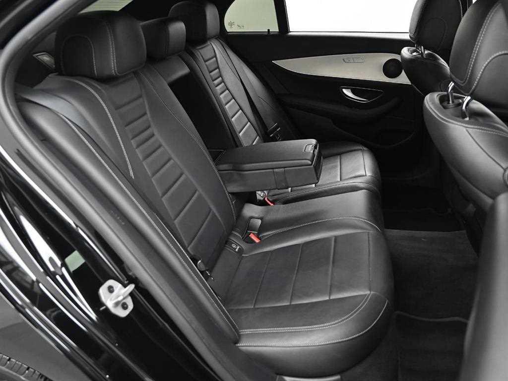 Mercedes Benz E class - Vista 12
