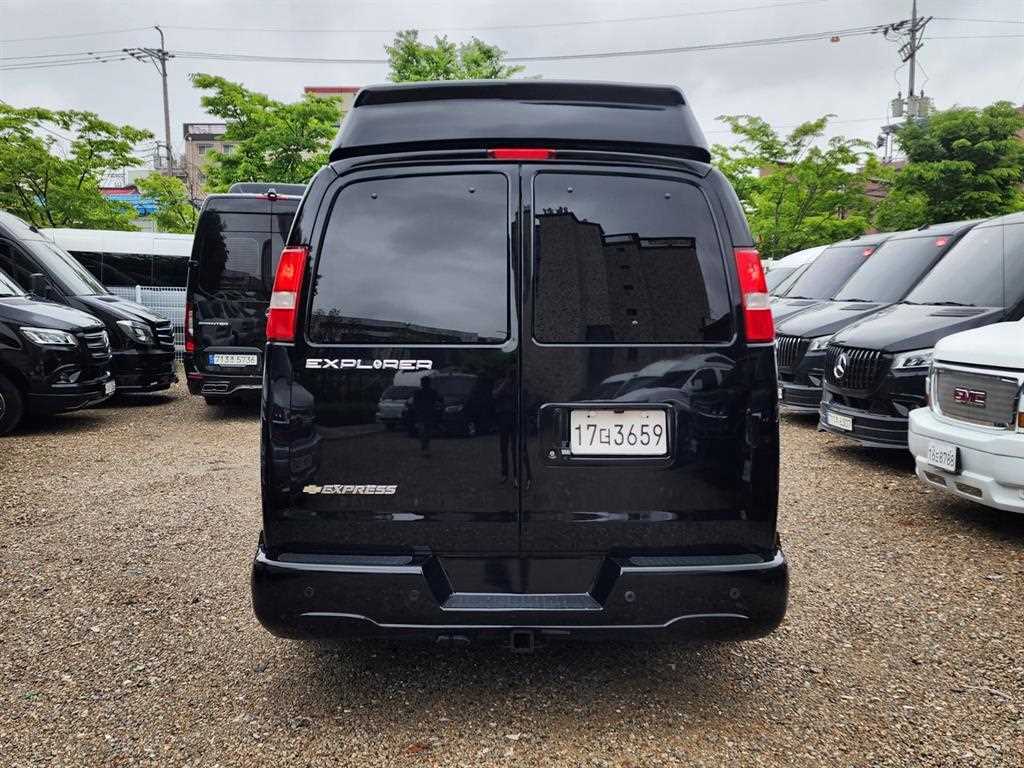 Chevrolet Express van - Vista 5