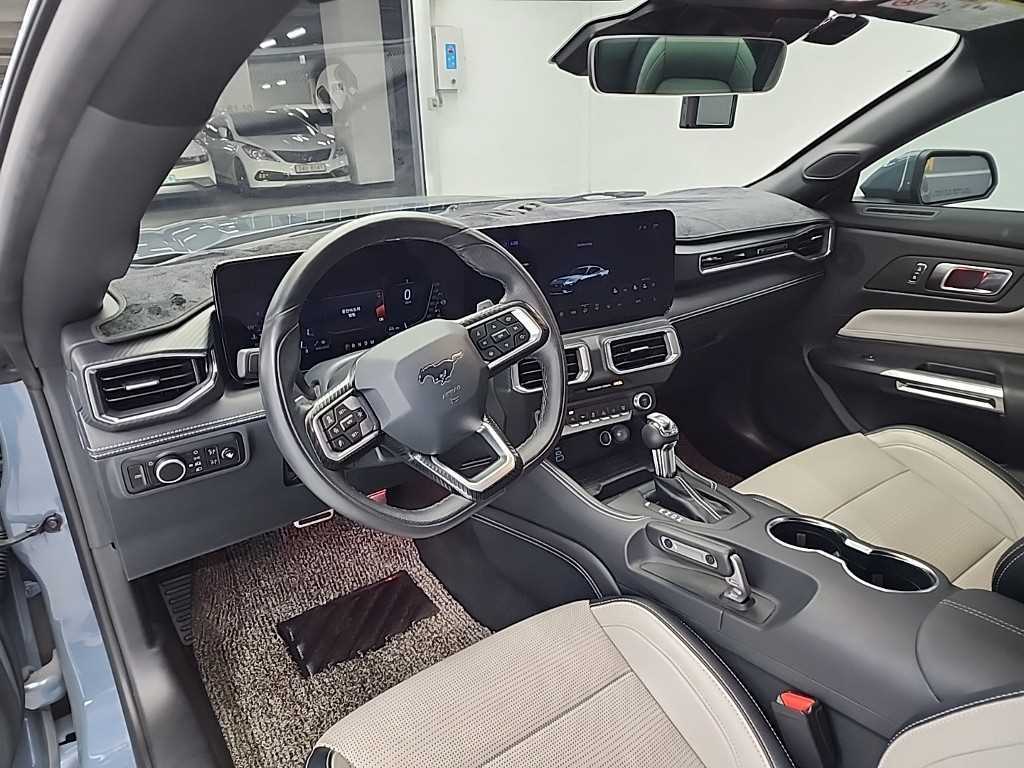 Ford Mustang - Vista 7