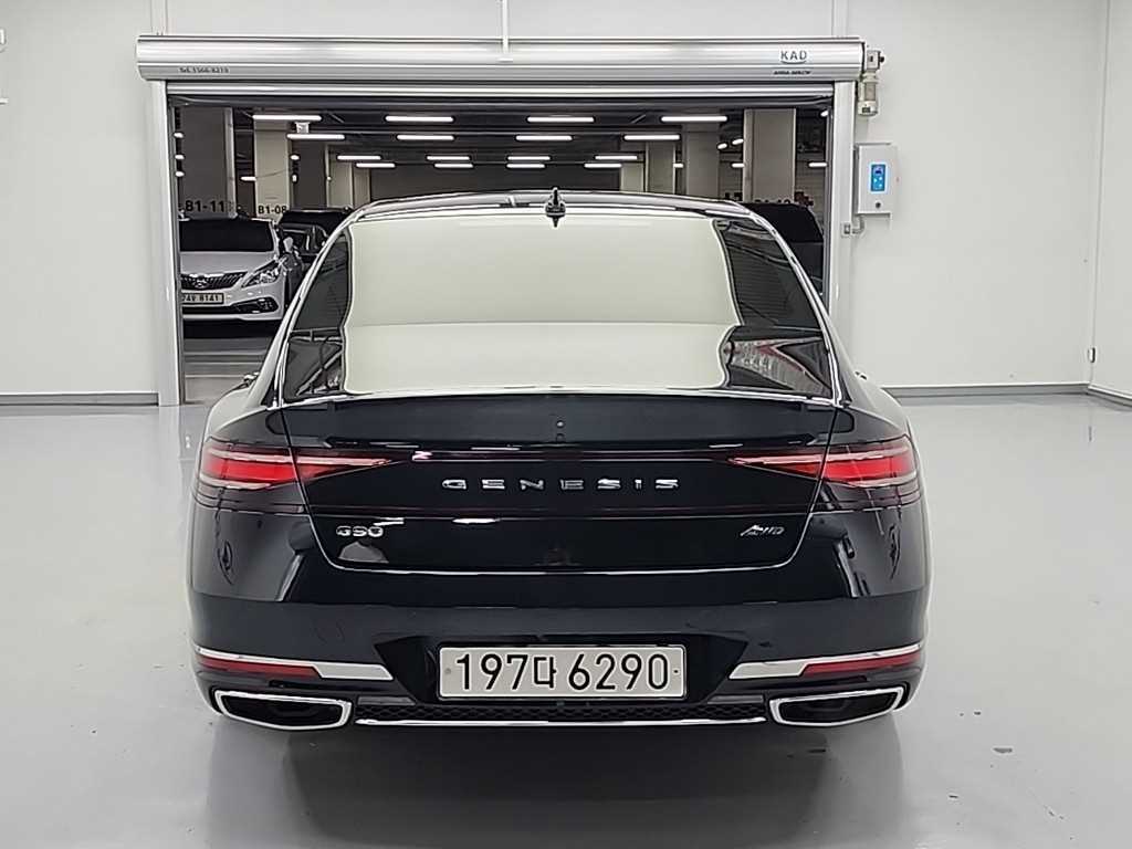 Genesis G90 - Vista 3