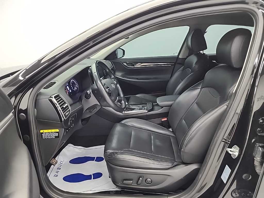 HYUNDAI Grandeur - Vista 11