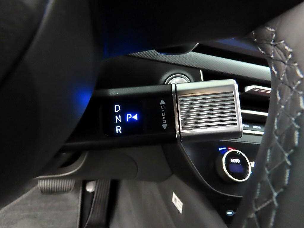 HYUNDAI Sonata - Vista 10
