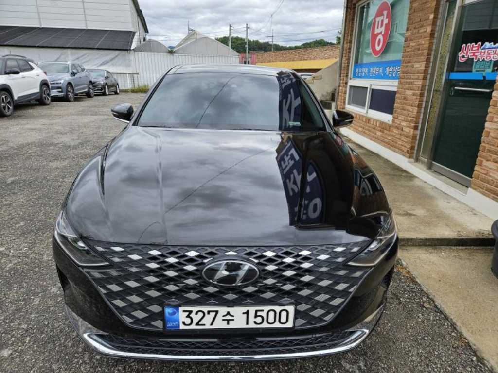 HYUNDAI Grandeur - Vista 2