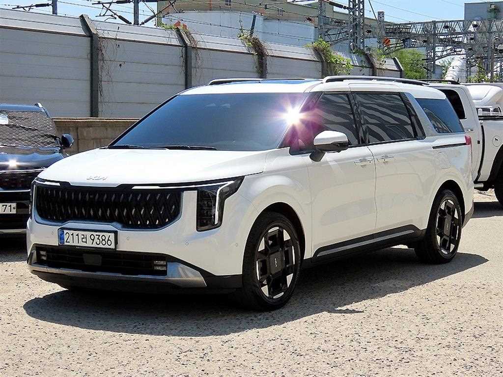 KIA Carnival - Vista 2