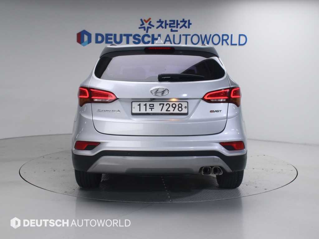 HYUNDAI Santa Fe - Vista 4