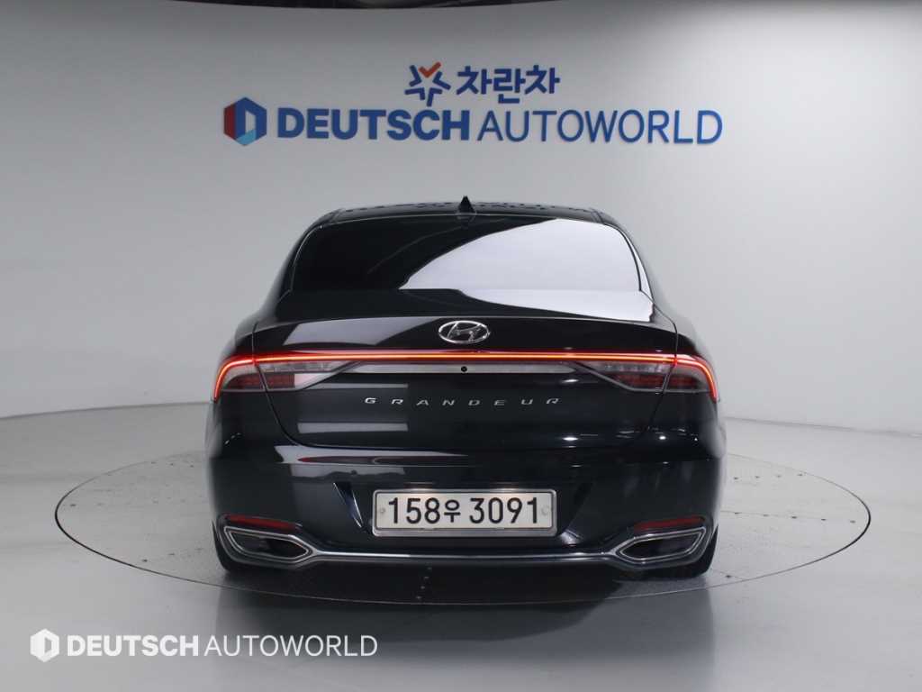 HYUNDAI Grandeur - Vista 4