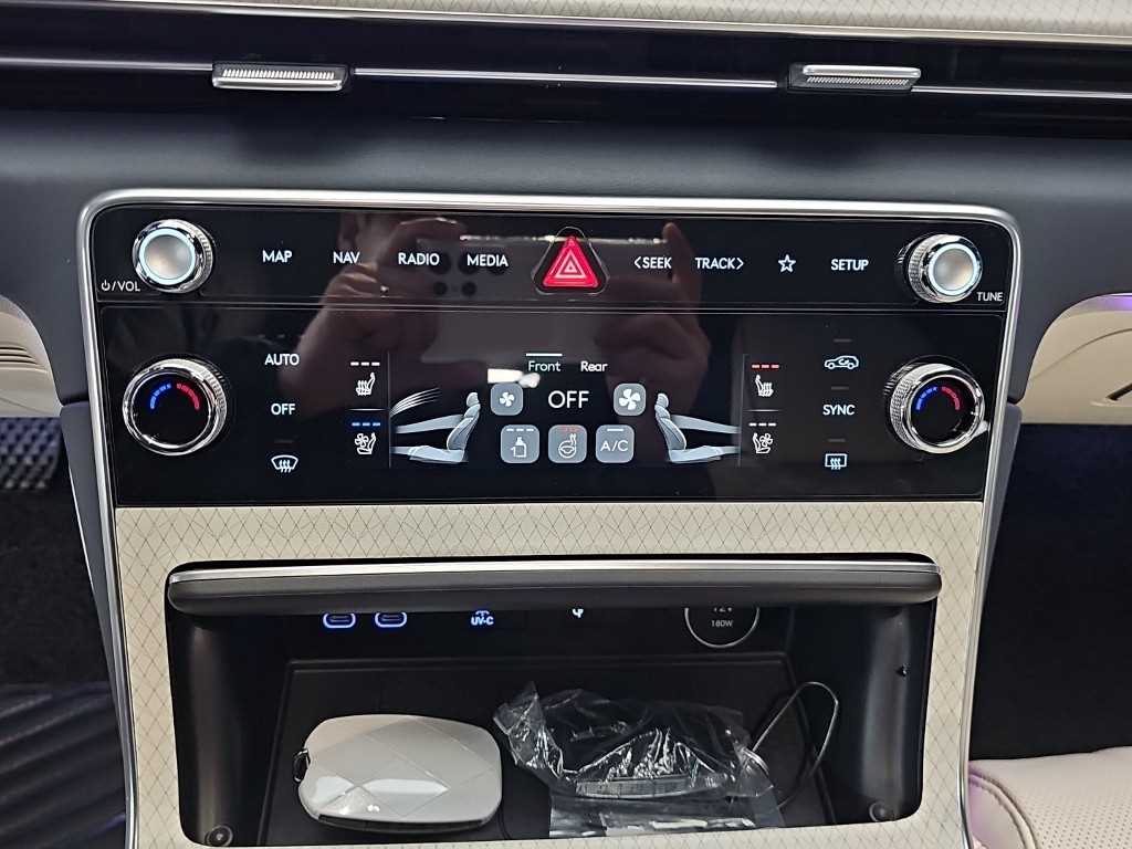 Genesis GV80 - Vista 10