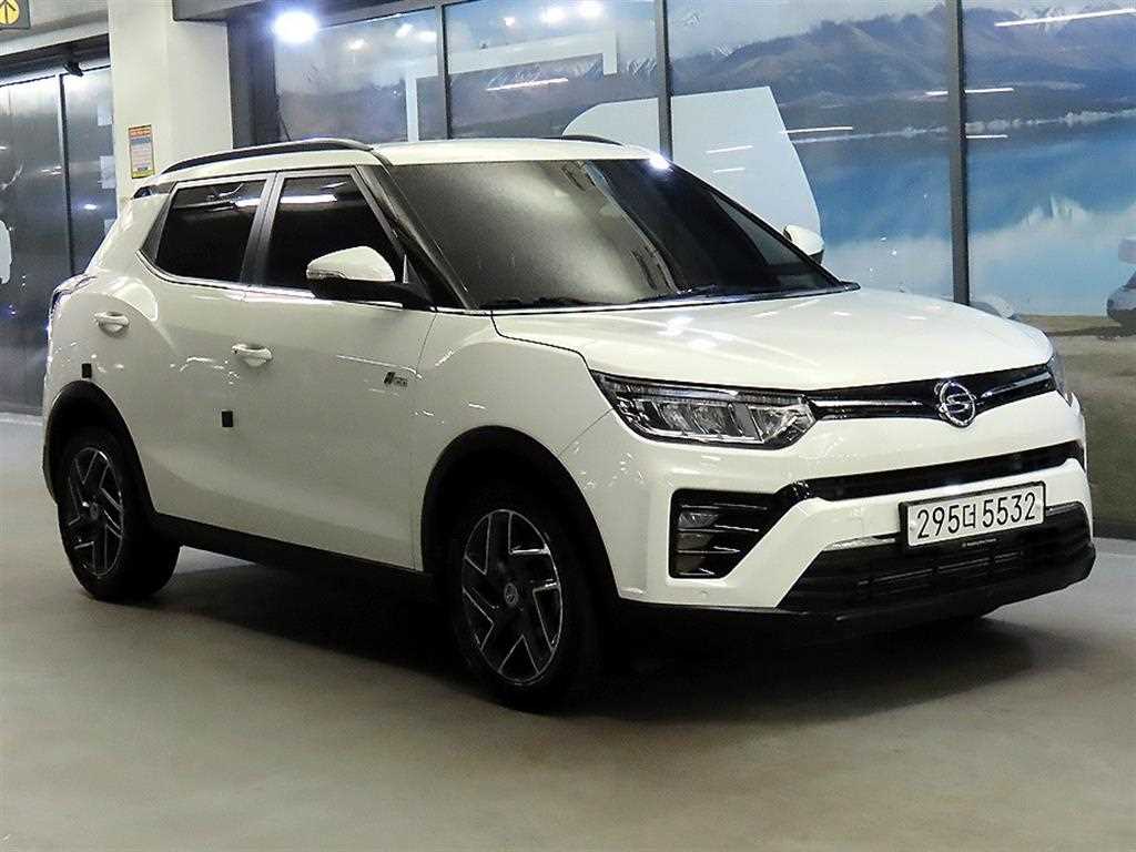 Ssangyong Tivoli 2022 Blanco - Importación desde Corea - HF Imports Iquique - Foto 1