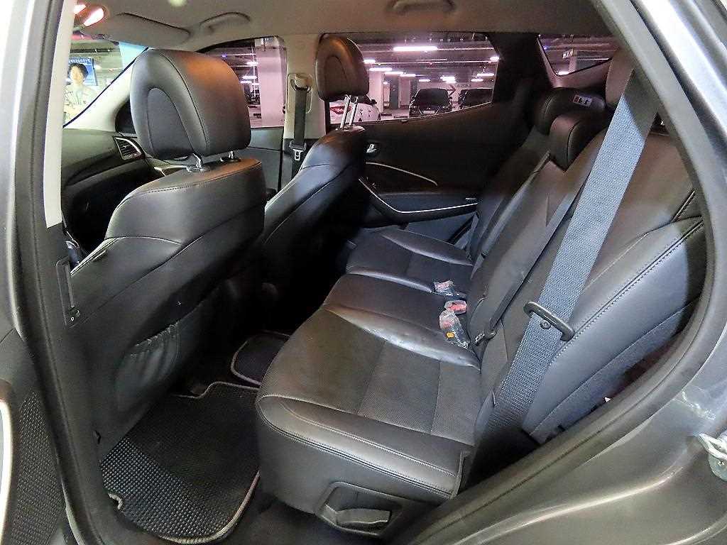 HYUNDAI Santa Fe - Vista 7