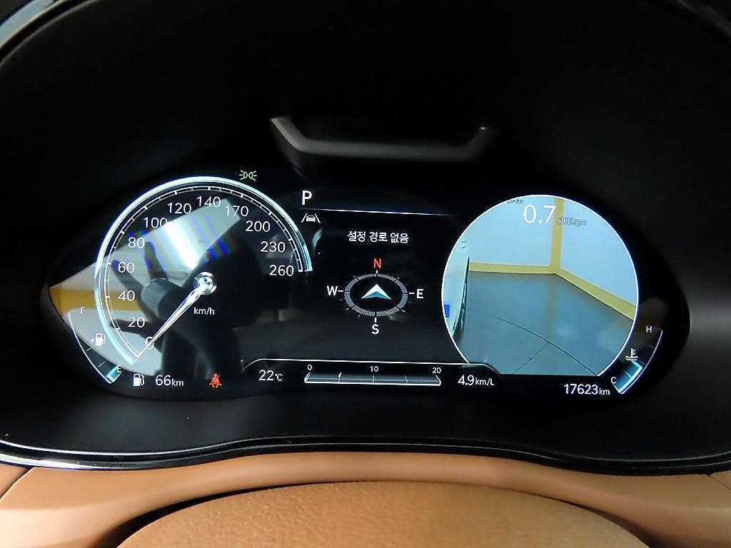 Genesis GV70 - Vista 8