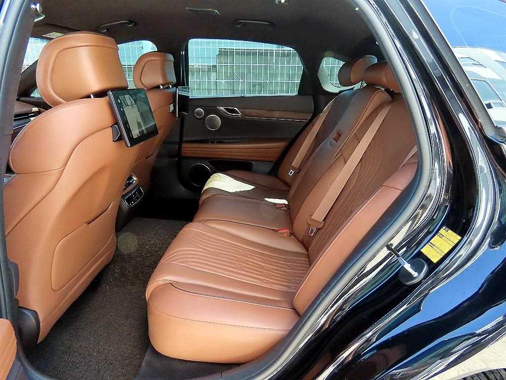 Genesis G80 - Vista 6