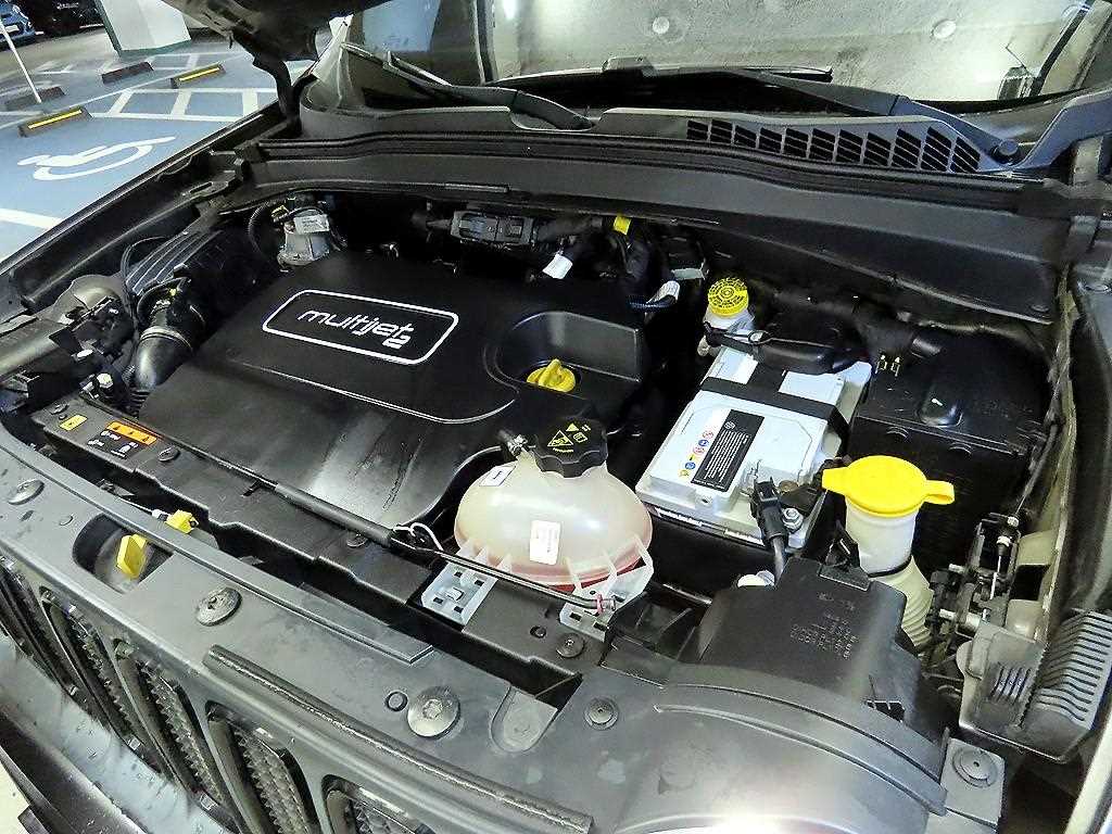 Jeep Renegade 2016 Gris - Importación desde Corea - HF Imports Iquique - Foto 19