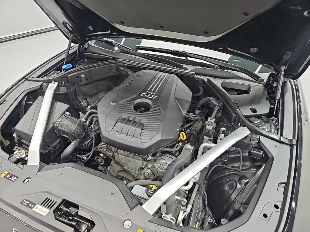 Genesis G70 - Vista 5