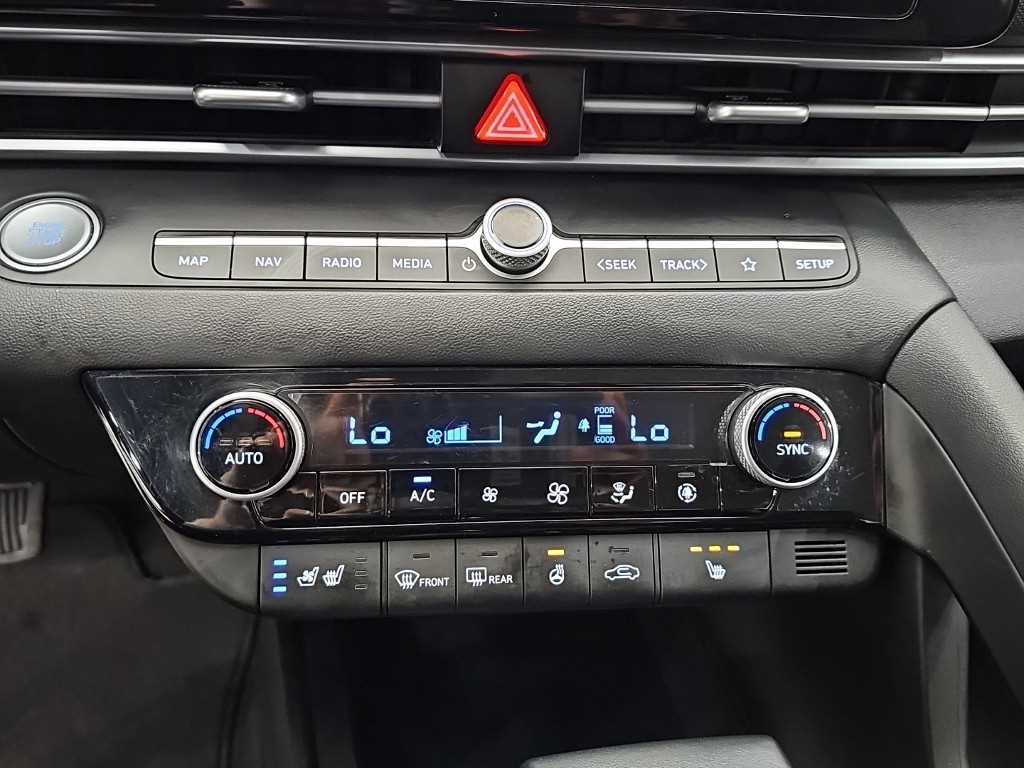 HYUNDAI Avante - Vista 10