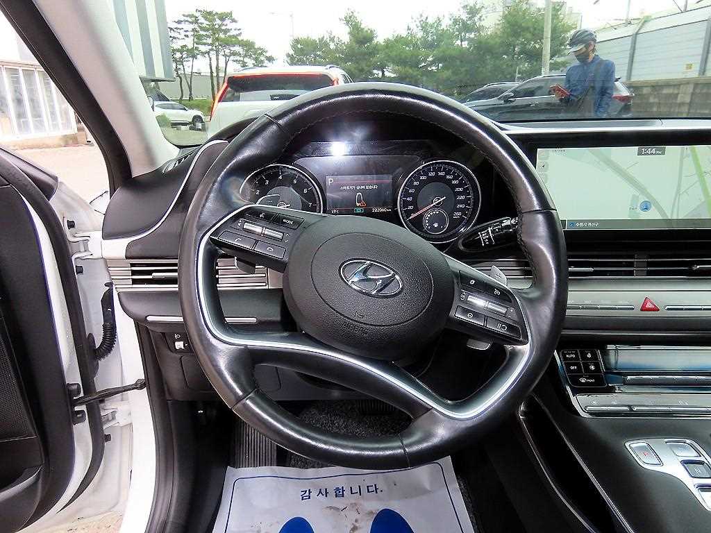 HYUNDAI Grandeur - Vista 8