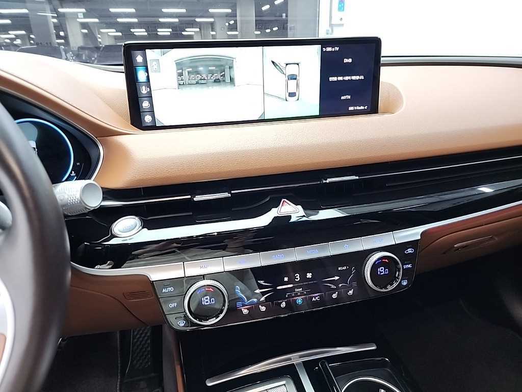 Genesis G80 - Vista 10