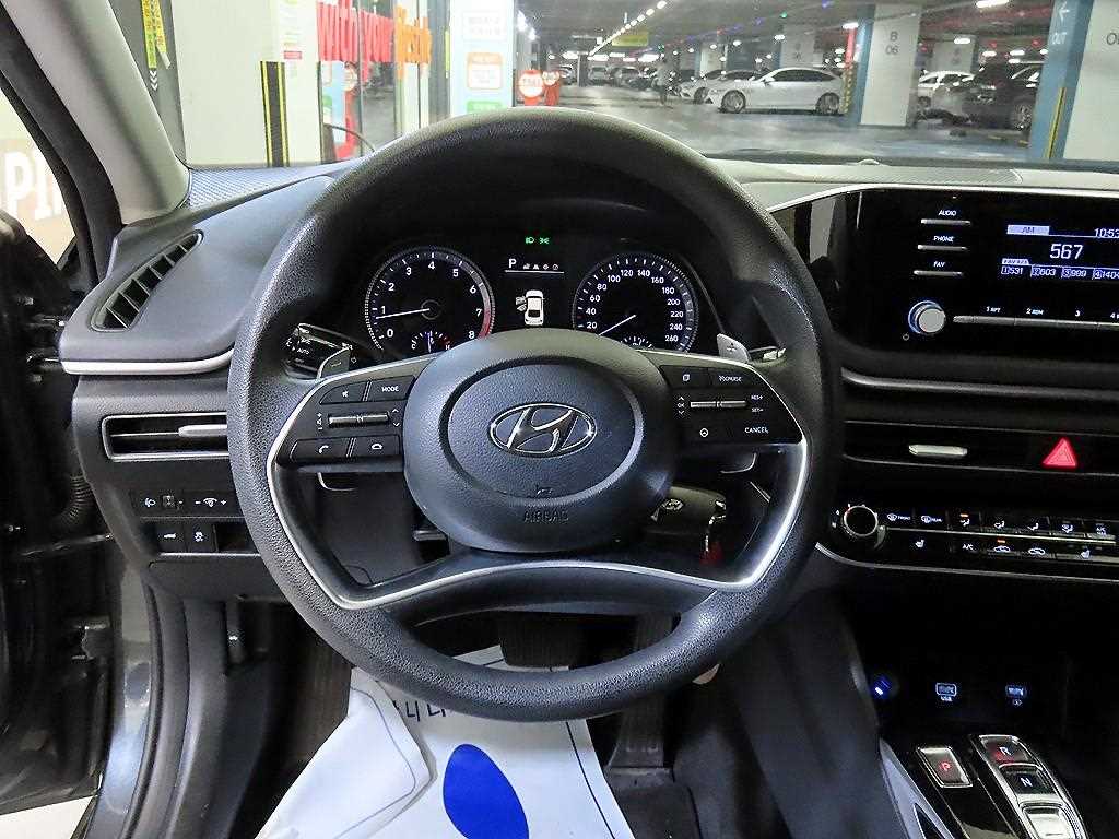 HYUNDAI Sonata - Vista 8