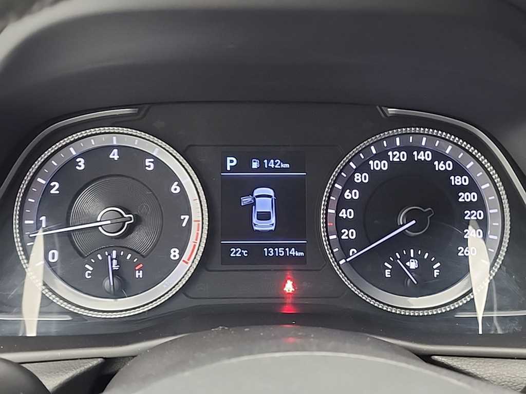 HYUNDAI Sonata - Vista 6