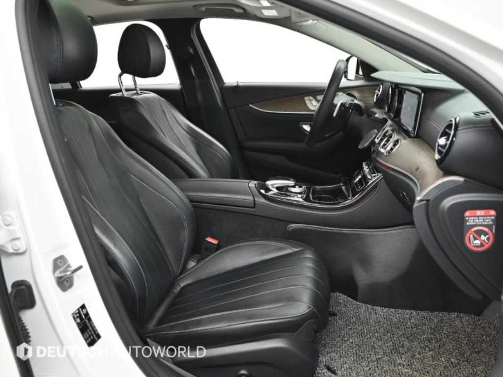Mercedes Benz E class - Vista 10