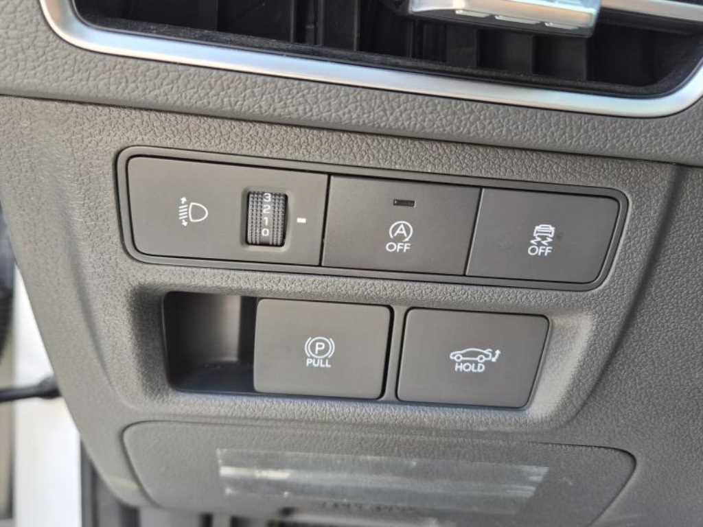 HYUNDAI Sonata - Vista 12