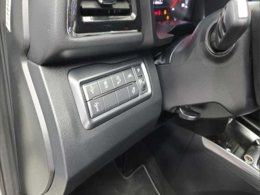 Ssangyong Tivoli - Vista 2