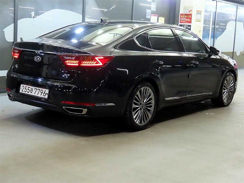 KIA K7 - Vista 4