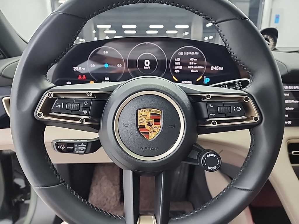 Porsche Taycan - Vista 9