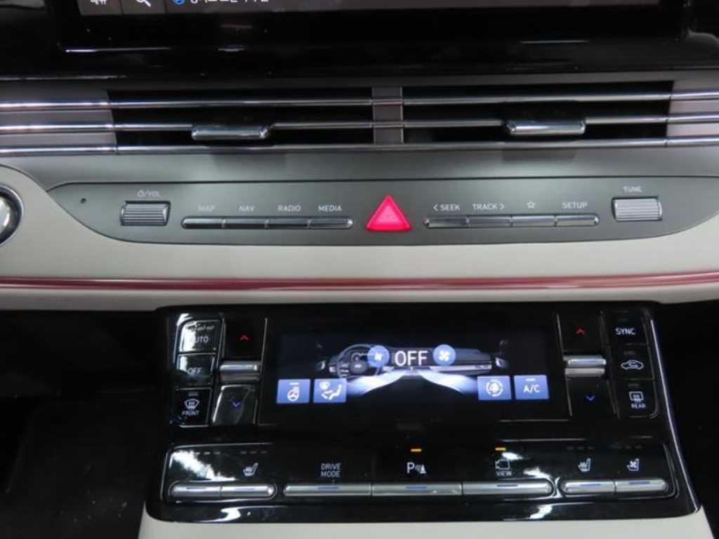 HYUNDAI Grandeur - Vista 10