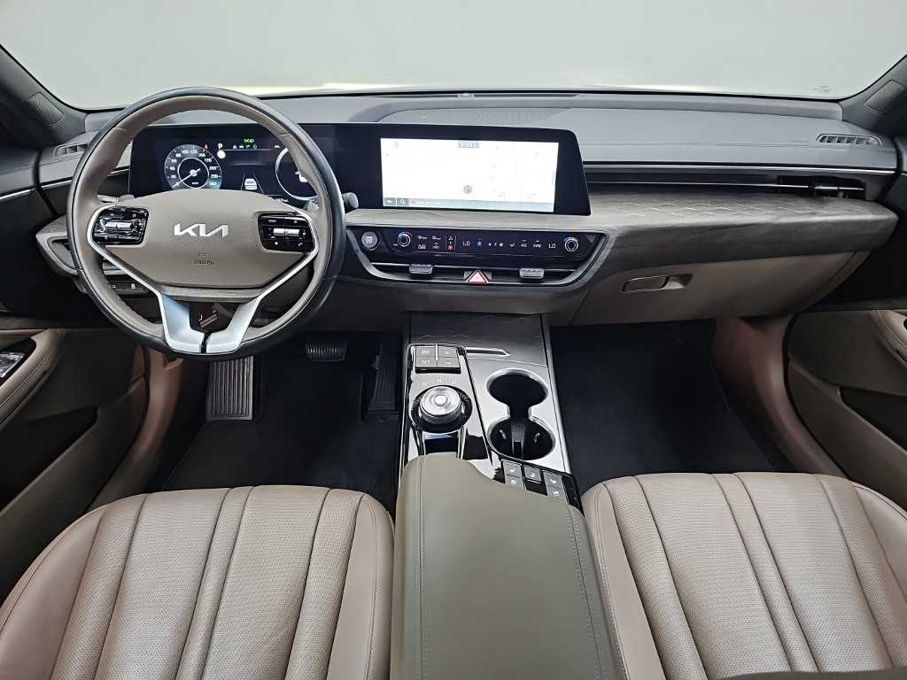 KIA K8 - Vista 7