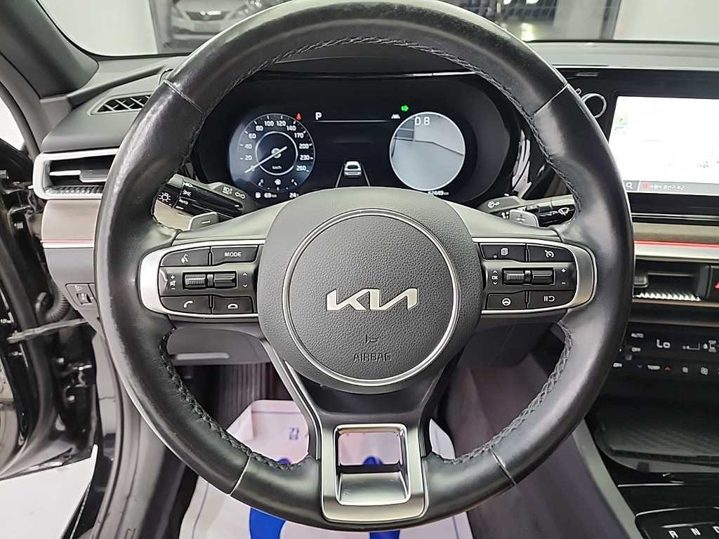 KIA K5 - Vista 9