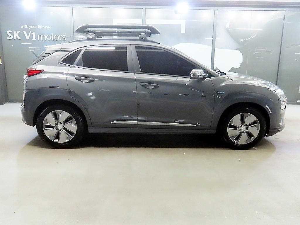 HYUNDAI Kona - Vista 3