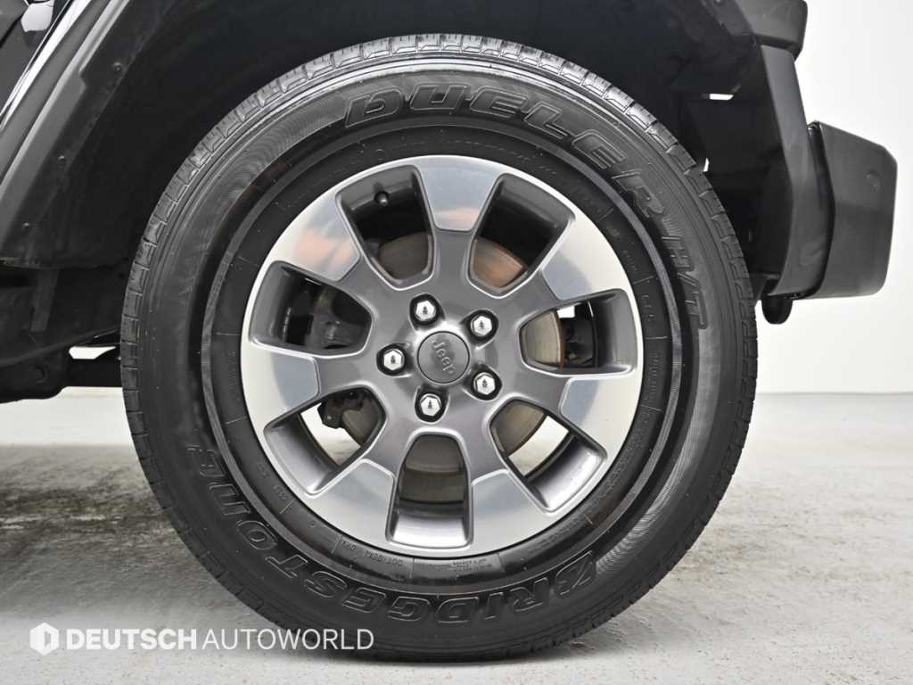 Jeep Wrangler - Vista 5