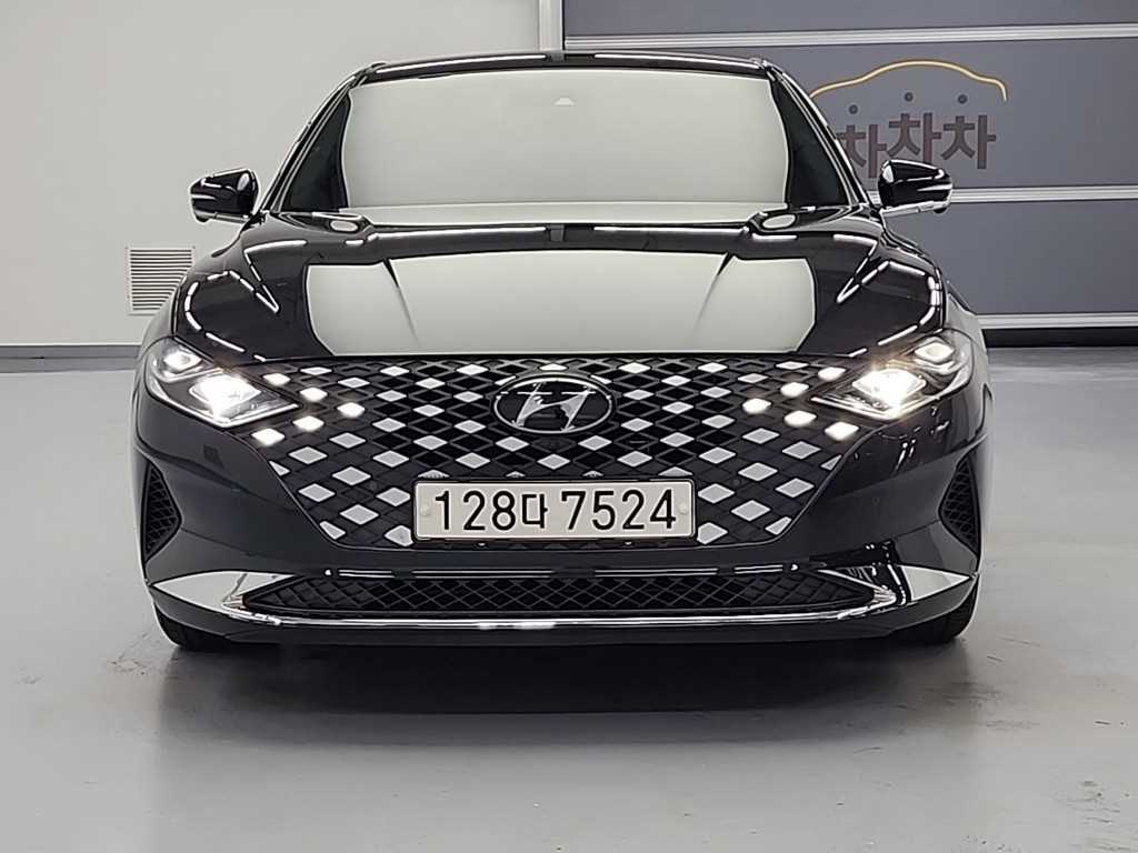 HYUNDAI Grandeur - Vista 2