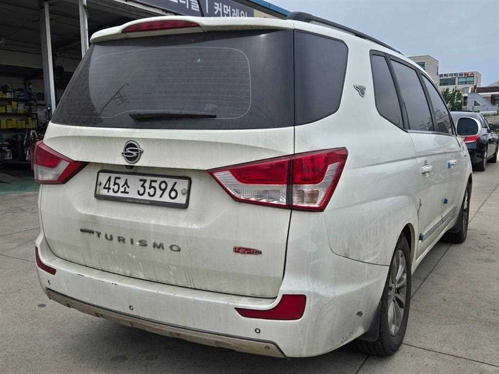 Ssangyong Korando - Vista 3