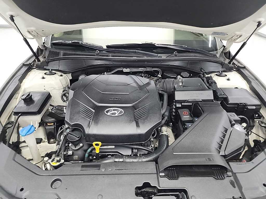 HYUNDAI Grandeur - Vista 5
