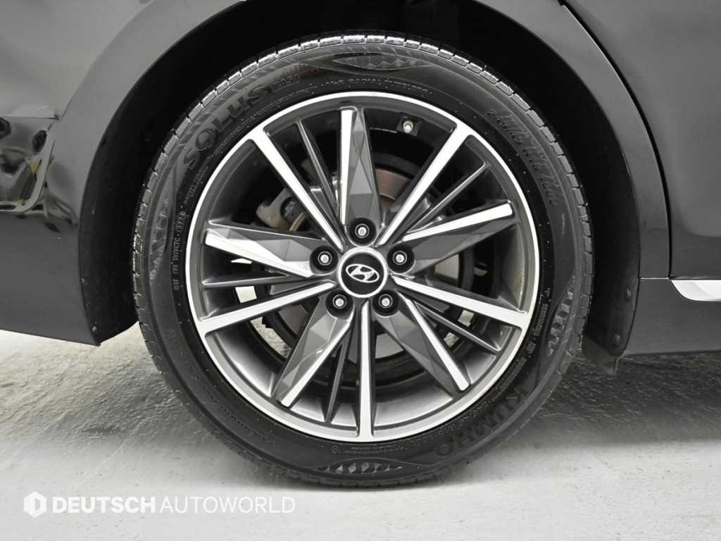 HYUNDAI Grandeur - Vista 5