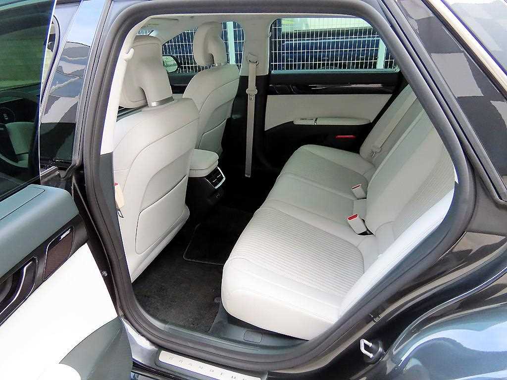 HYUNDAI Grandeur - Vista 7