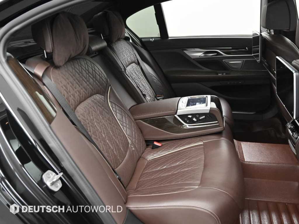 BMW 7 Series - Vista 12