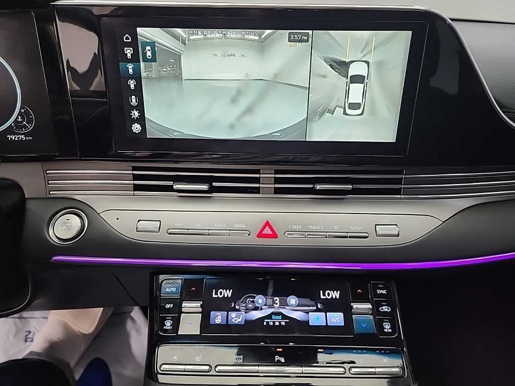 HYUNDAI Grandeur - Vista 10