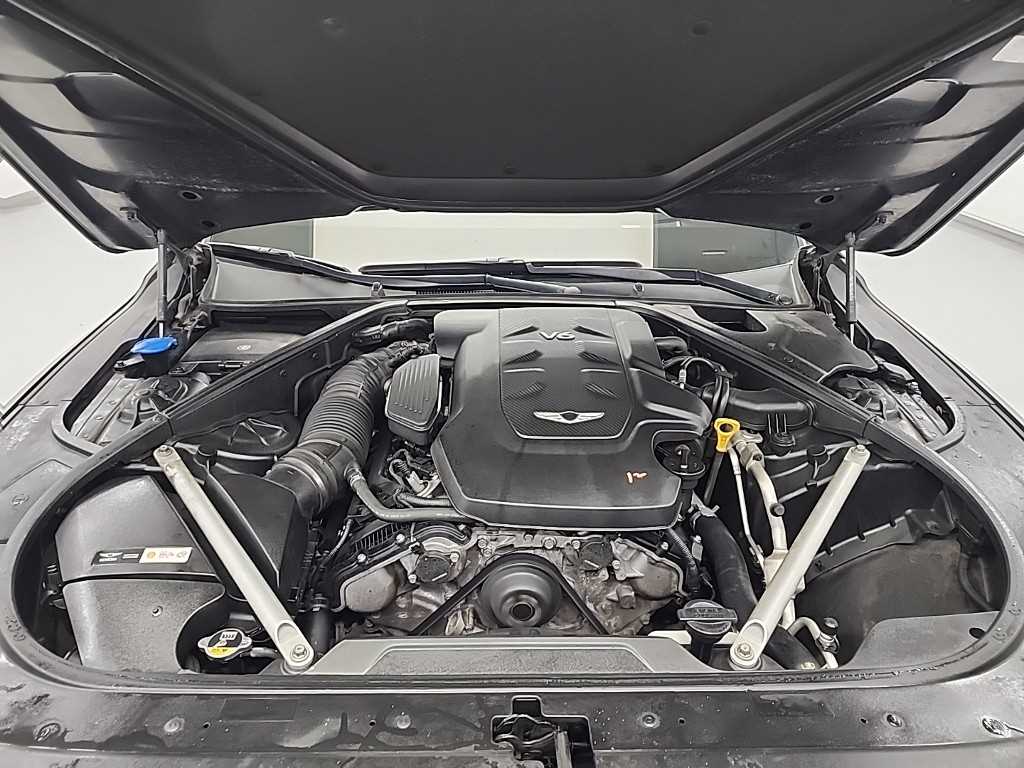 Genesis G90 - Vista 6