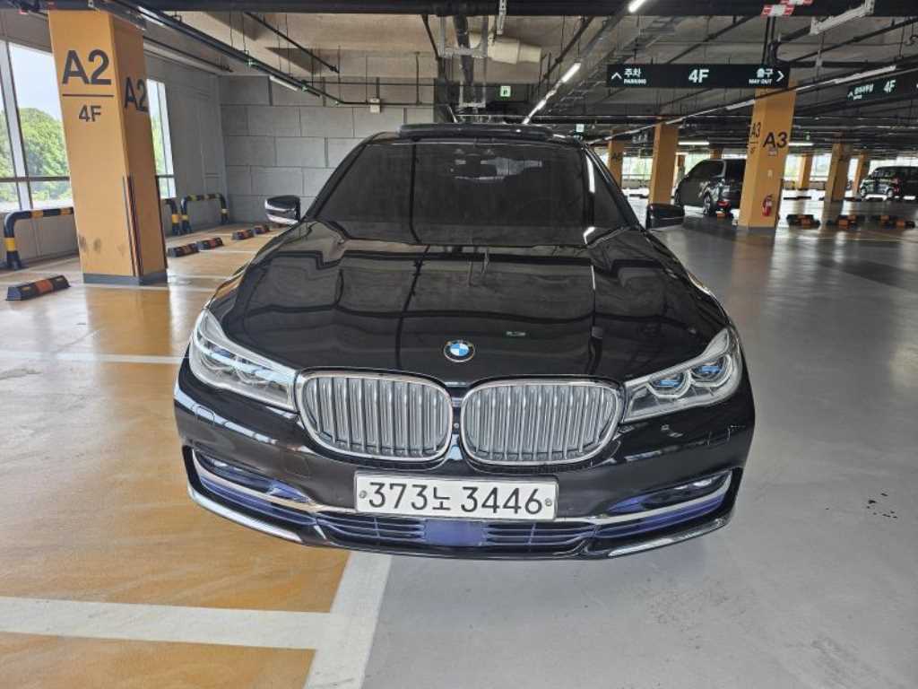 BMW 7 Series 2016 Negro - Importación desde Corea - HF Imports Iquique - Foto 1