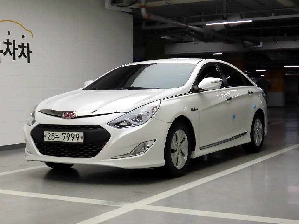 HYUNDAI Sonata - Vista 2